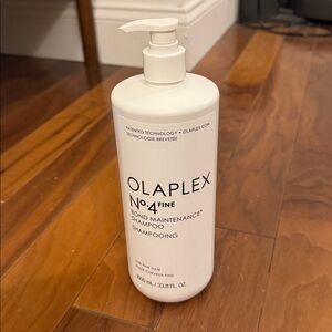 OLAPLEX No.4 Fine Bond Maintenance Shampoo in White